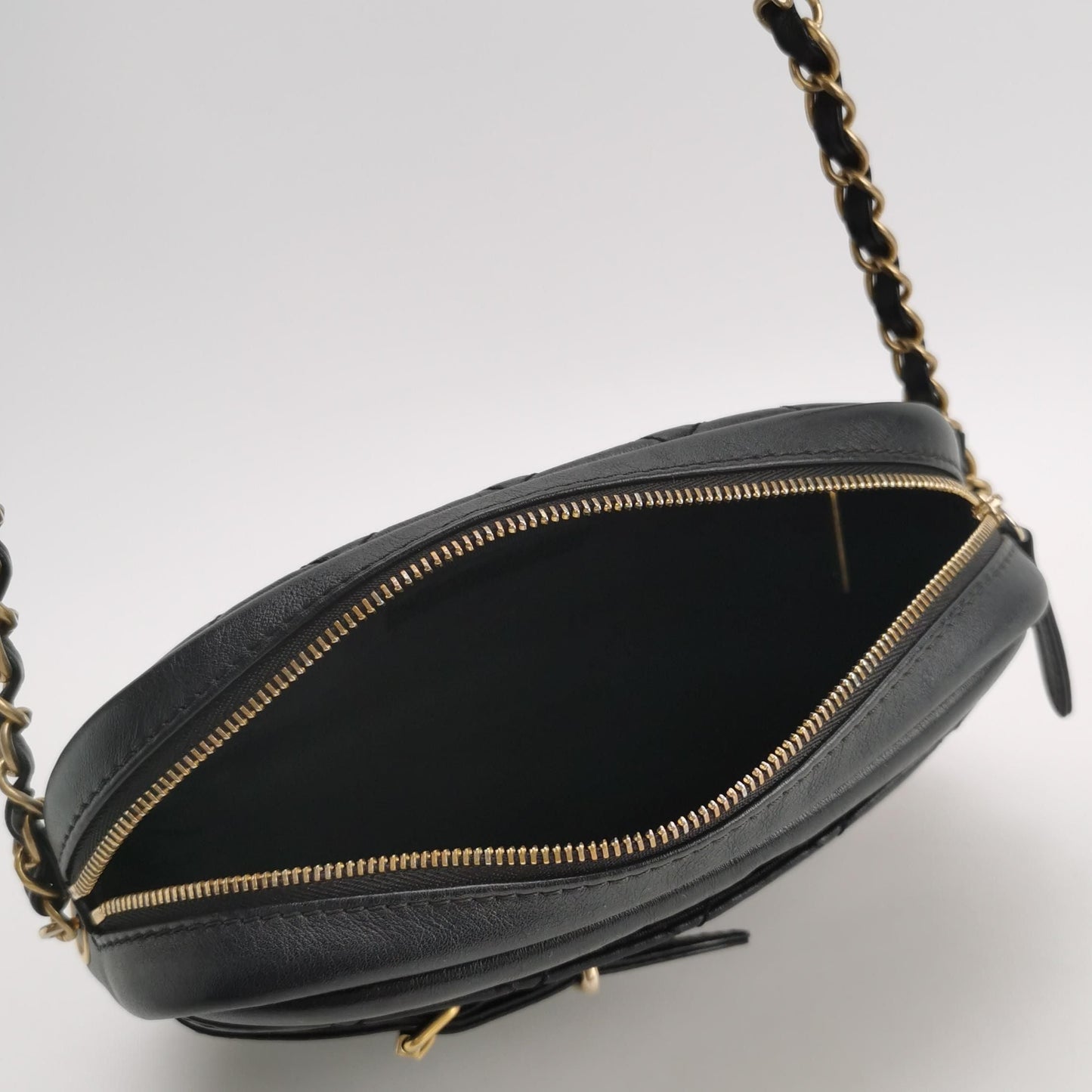 Chanel Camera Case Leather Quilted Double C Logo Belt Buckle Crossbody Shoulder Bag 24112778961681