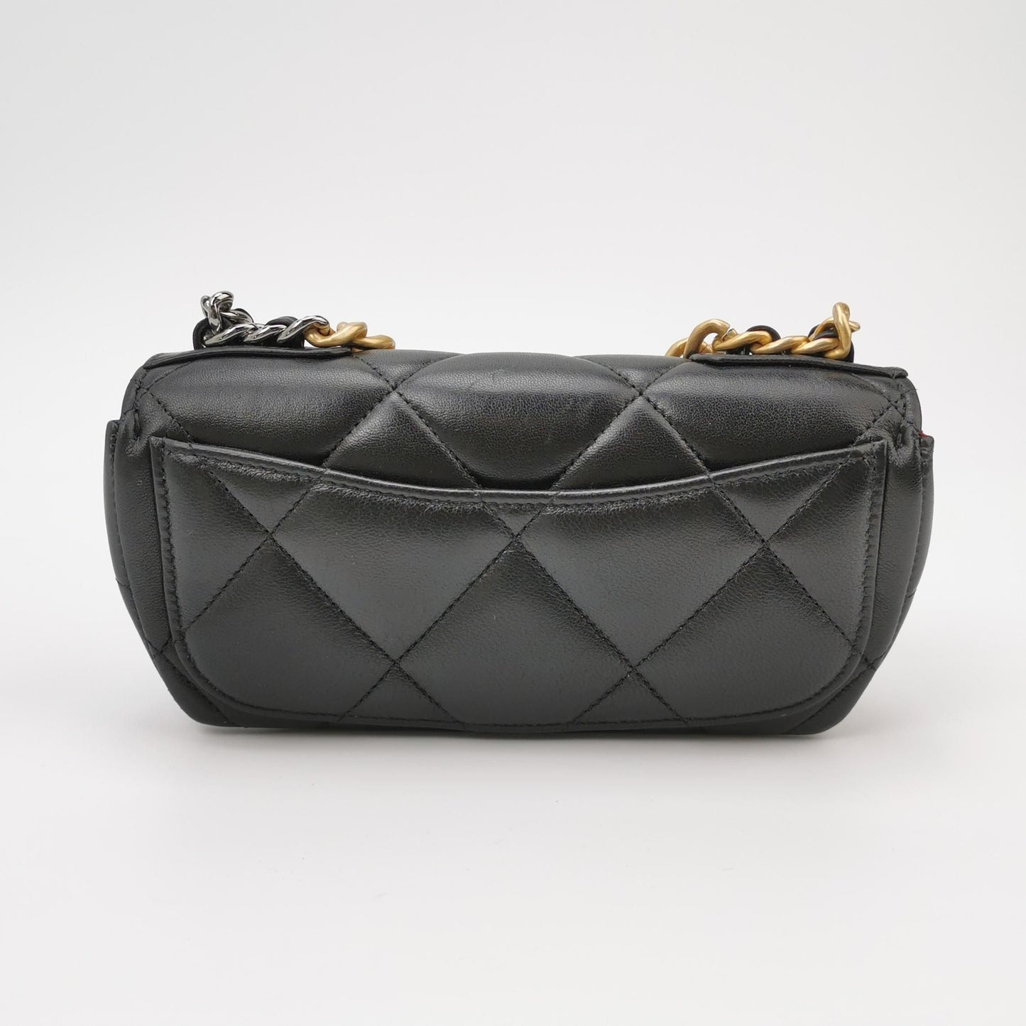 Chanel 19Bag Lamb Skin Quilted CC Turnlock Shoulder Bag 250319781111941