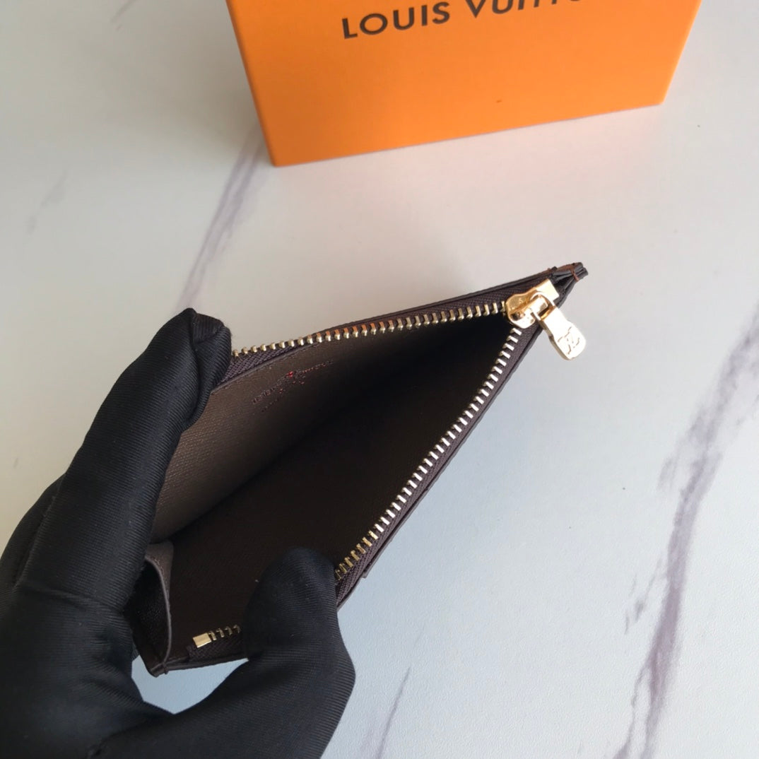 EN - New 1:1 rep  Wallet LUV 131