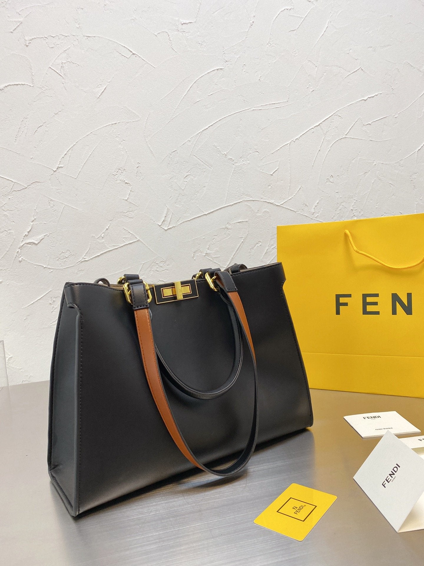EN - New 1:1 rep  Bags FEI 139