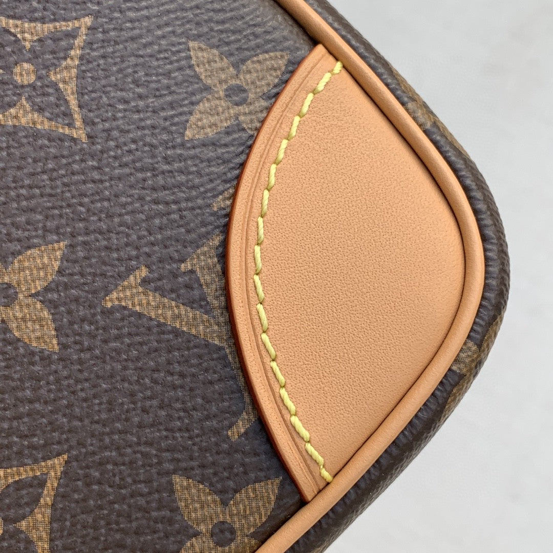 Top Quality Danube Monogram Canvas For Women, Womens Bags, Shoulder Bags 8.3in/21cm Top Quality M45266