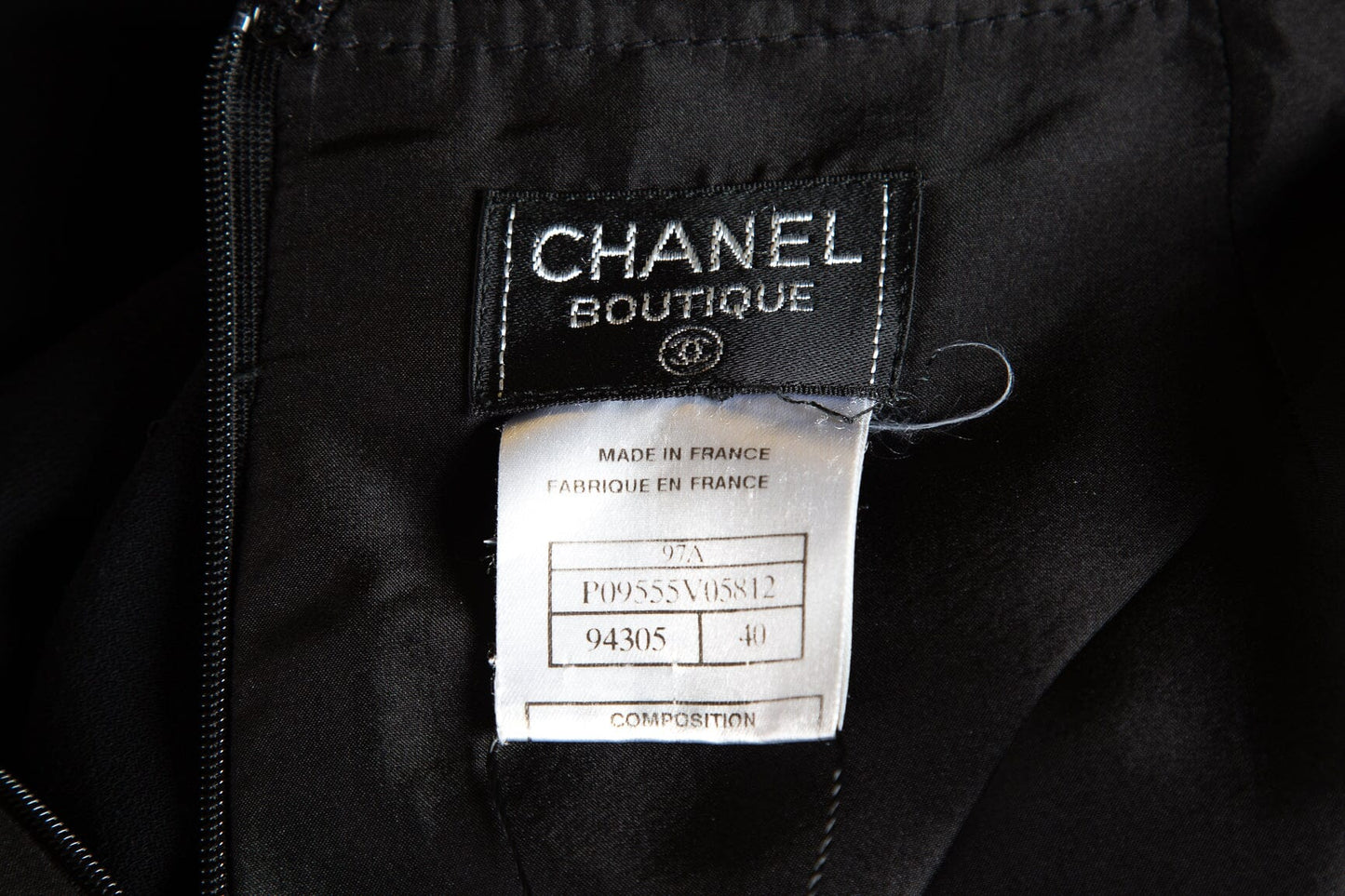 Chanel   Black Pleated Detail Skirt SZ 40