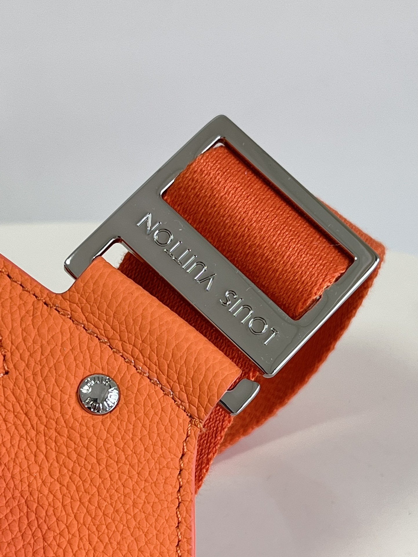 Top Quality Aerogram Slingbag Orange For Men, Bags 30cm Top Quality M59625
