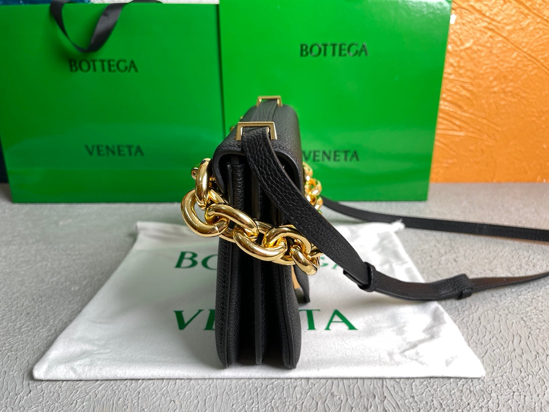 Top Quality Mount Black, For Women, Women’s Bags 8.3in/21cm 667399V12M08425