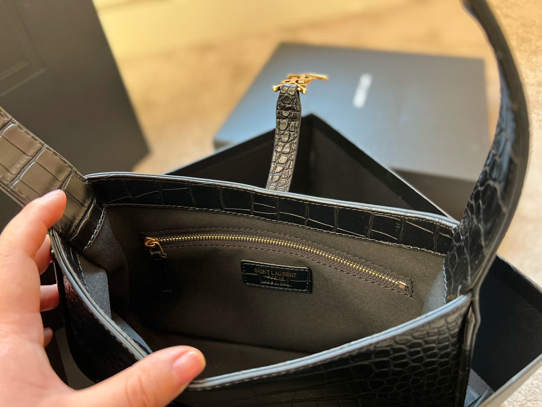 EN - New 1:1 rep  Bags SLY 219