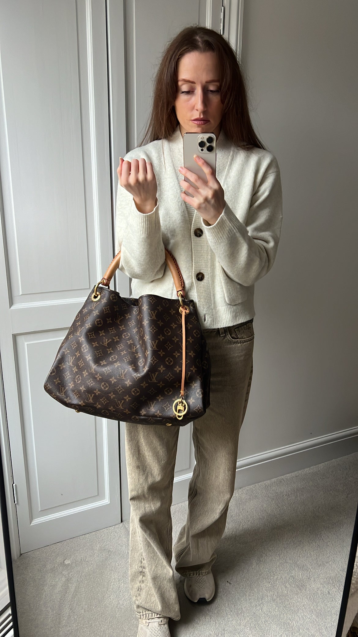 Louis Vuitton Artsy MM Monogram (RRP £1,940)