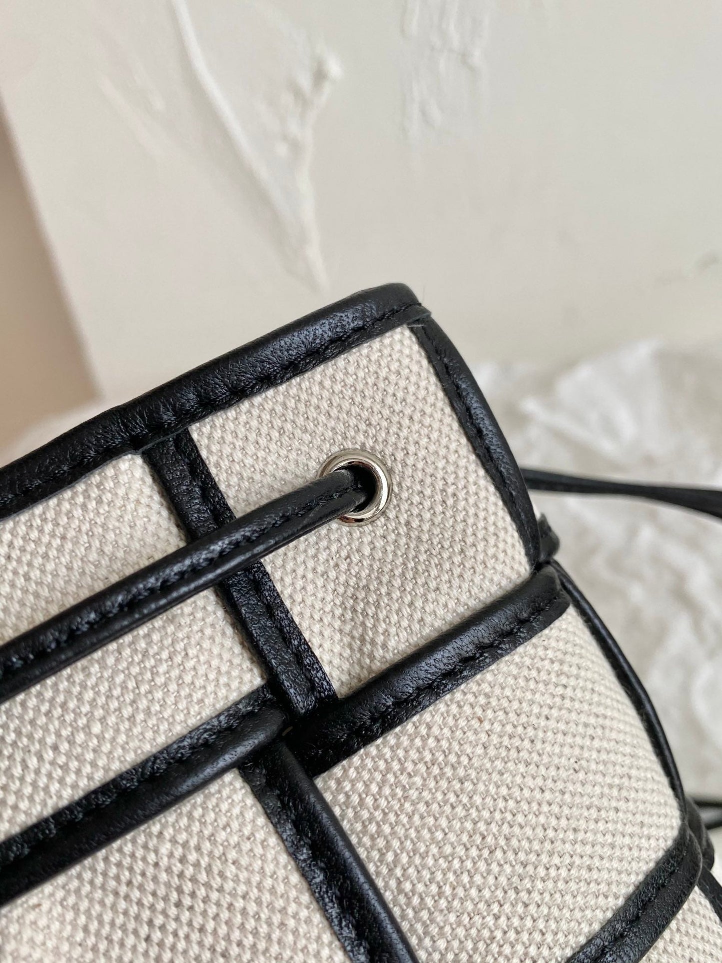 Top Quality Cassette Bucket Bag Beige And Black, For Women, Bags 5.5in/18cm 714608VMBN39811