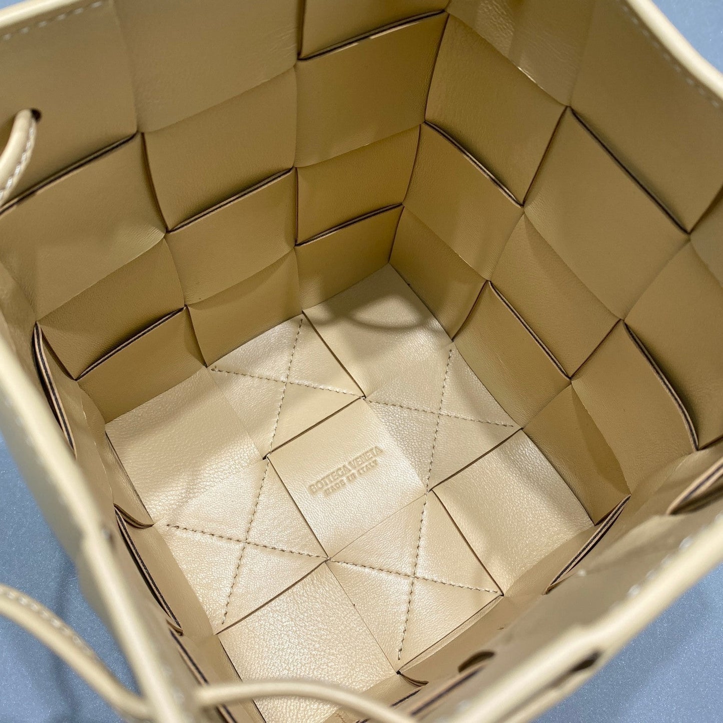 Top Quality Mini Cassette Bucket Bag Beige, For Women, Bags 5.5in/14cm 680217VCQC49776