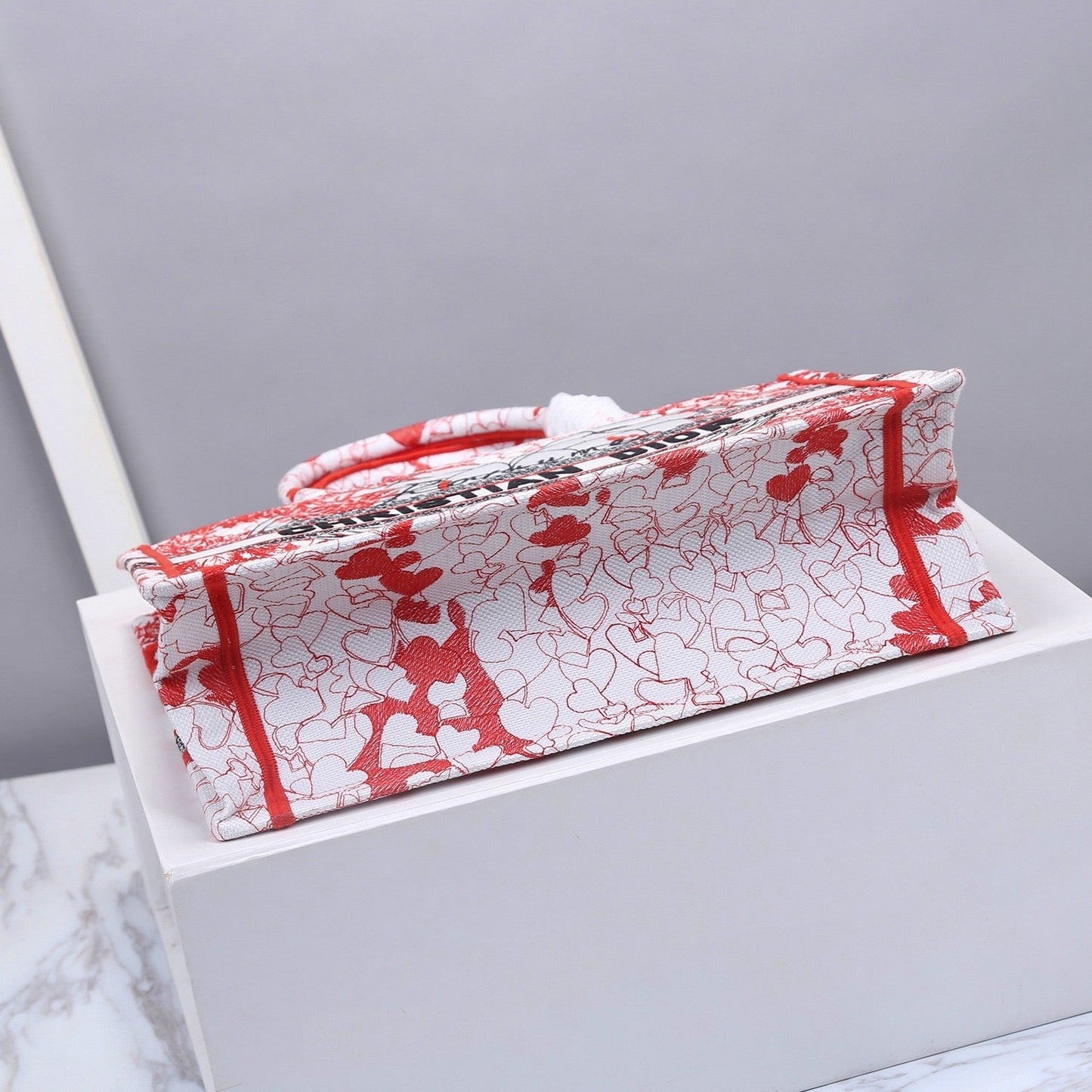 Top Quality MeTop Qualityum Book Tote Red Multicolor , For Women, Womens Handbags 14in/36cm CD