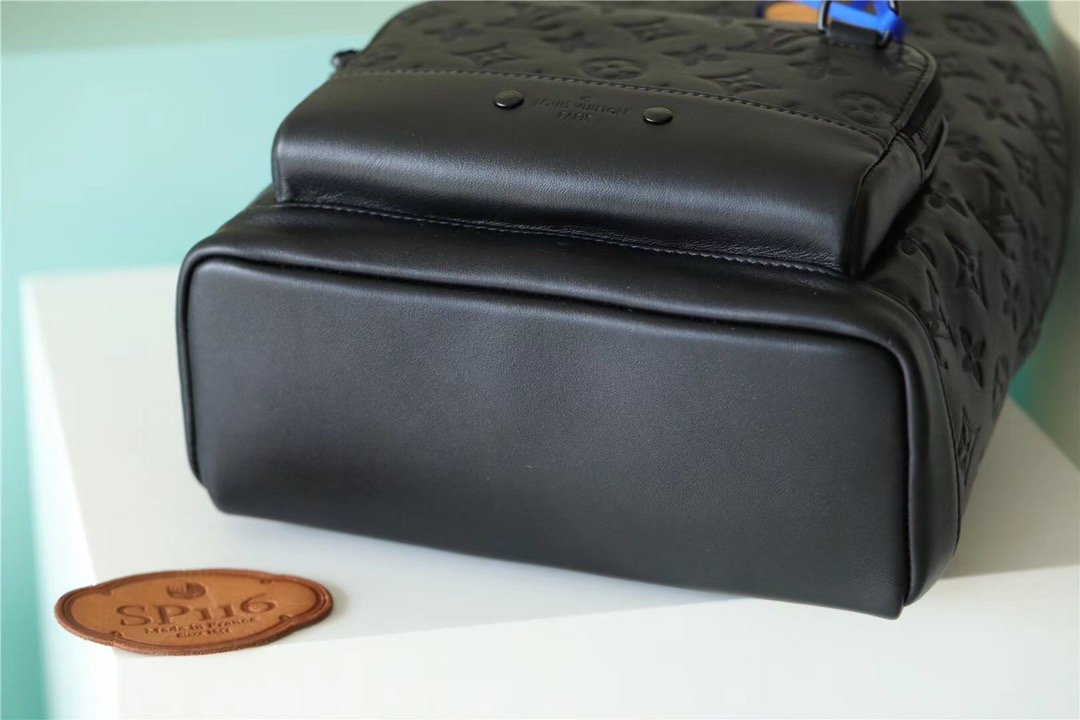 Top Quality Racer Slingbag Monogram Shadow Black For Men, Backpacks 16.5in/42cm Top Quality M46107