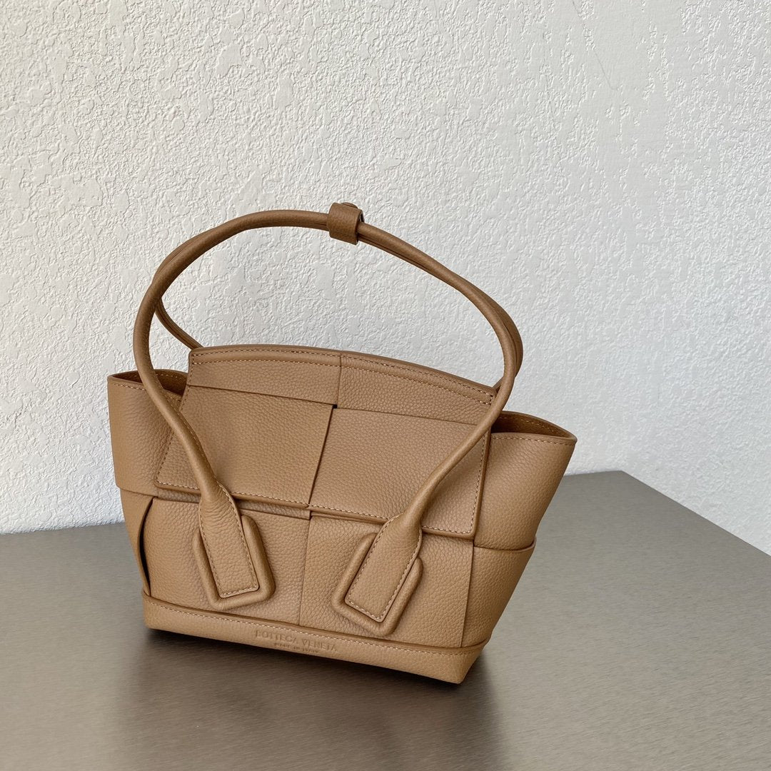 Top Quality Mini Arco Almond, For Women, Women’s Bags 11.4in/29cm 600606VMAP12714
