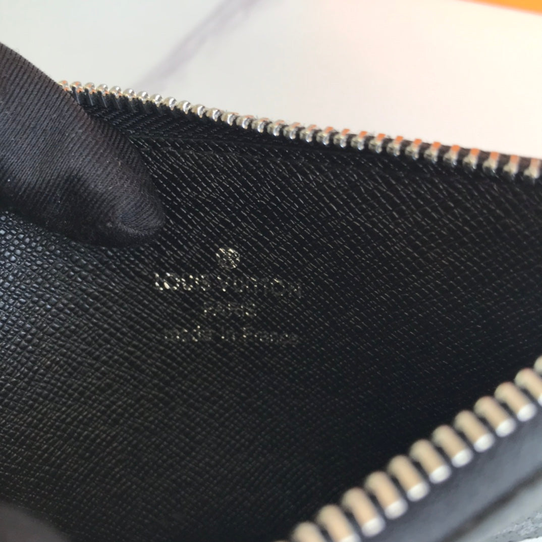 EN - New 1:1 rep  Wallet LUV 132