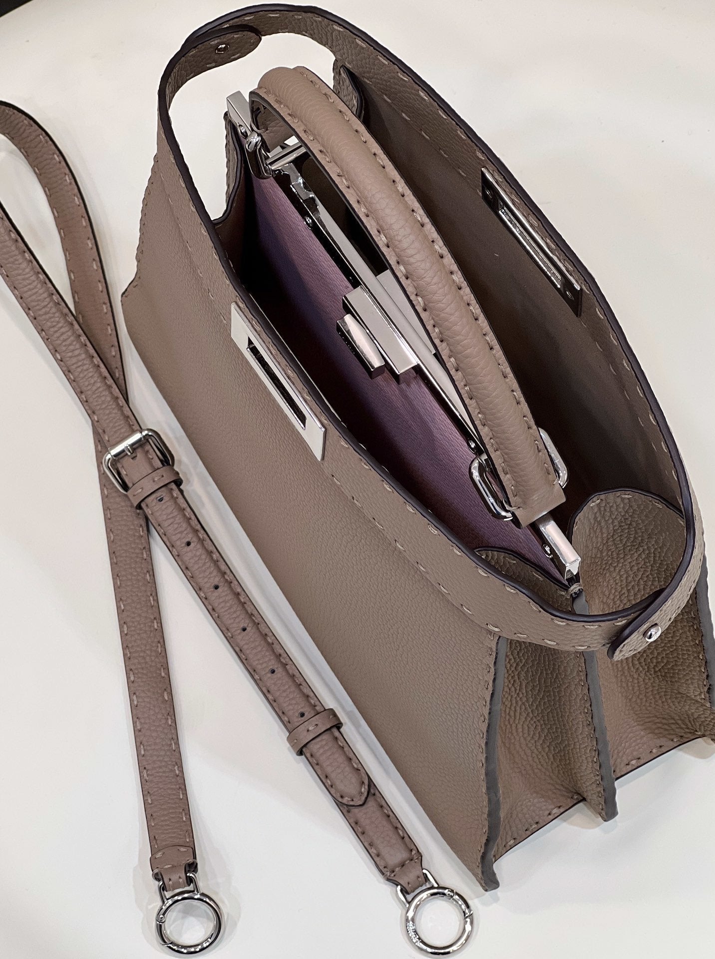 Top QualityTop Quality Peekaboo ISeeU Medium Brown For Women, Women’s Handbags, Shoulder Bags 13.1in/33.5cm FF