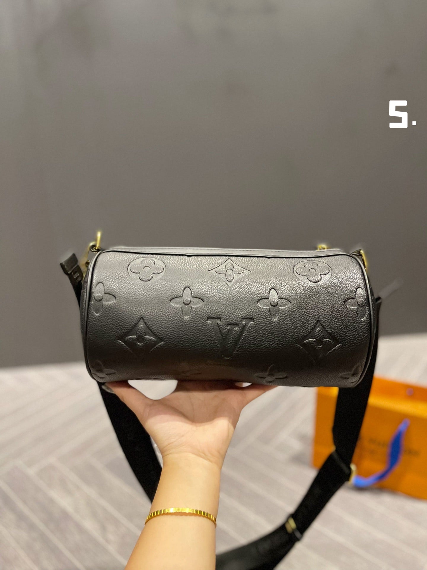 EN - New 1:1 rep Lux Bags LUV 544