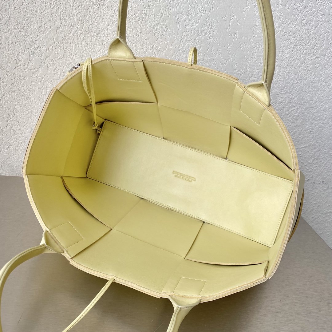 Top Quality Arco Tote Bag For Women 16.14in/41cm In Yellow ITop Quality Cream 609175VCQC27450