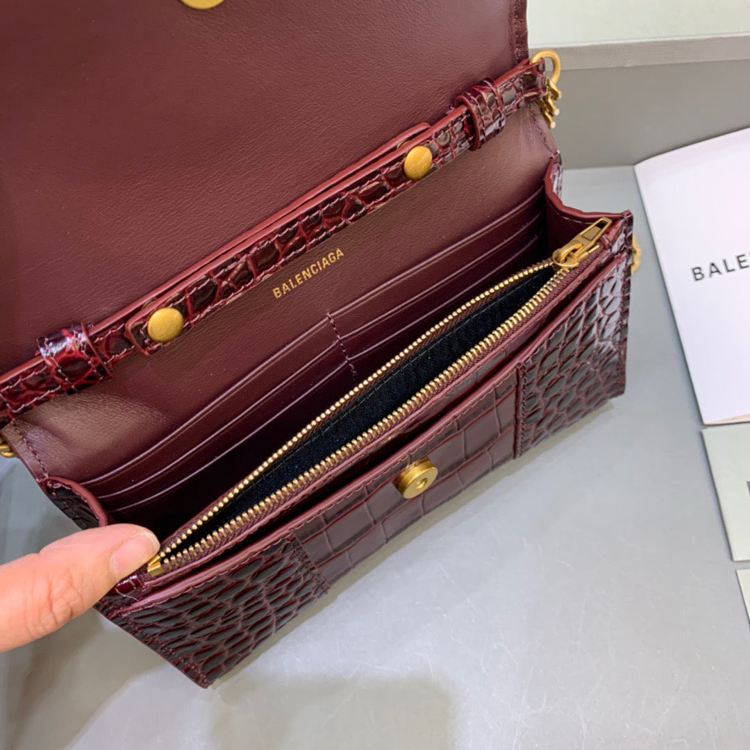 Top Quality Hourglass Wallet On Chain in Dark Red, For Women,  Bags 7.6in/19cm
