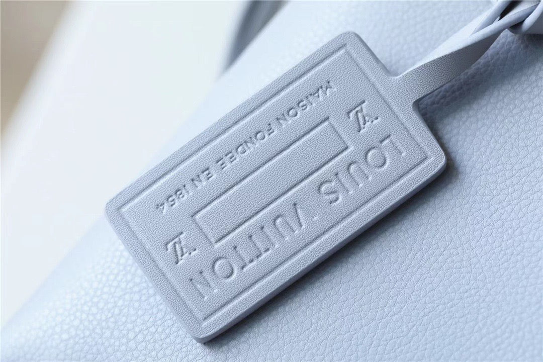 Top Quality Pochette Ipad Grey Aerogram For Men, Wallet 30cm Top Quality M81029