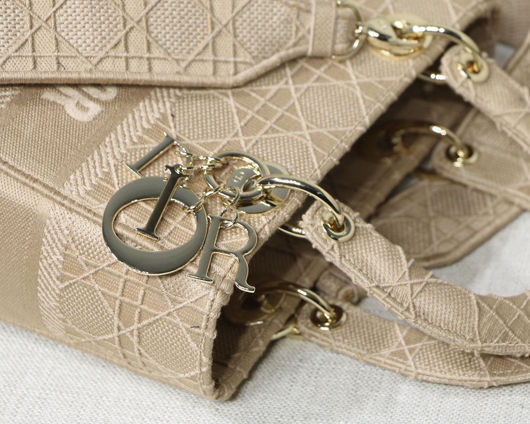 Top Quality MeTop Qualityum Lady Bag Gold Toned Hardware Beige For Women 9.5in/24cm CD