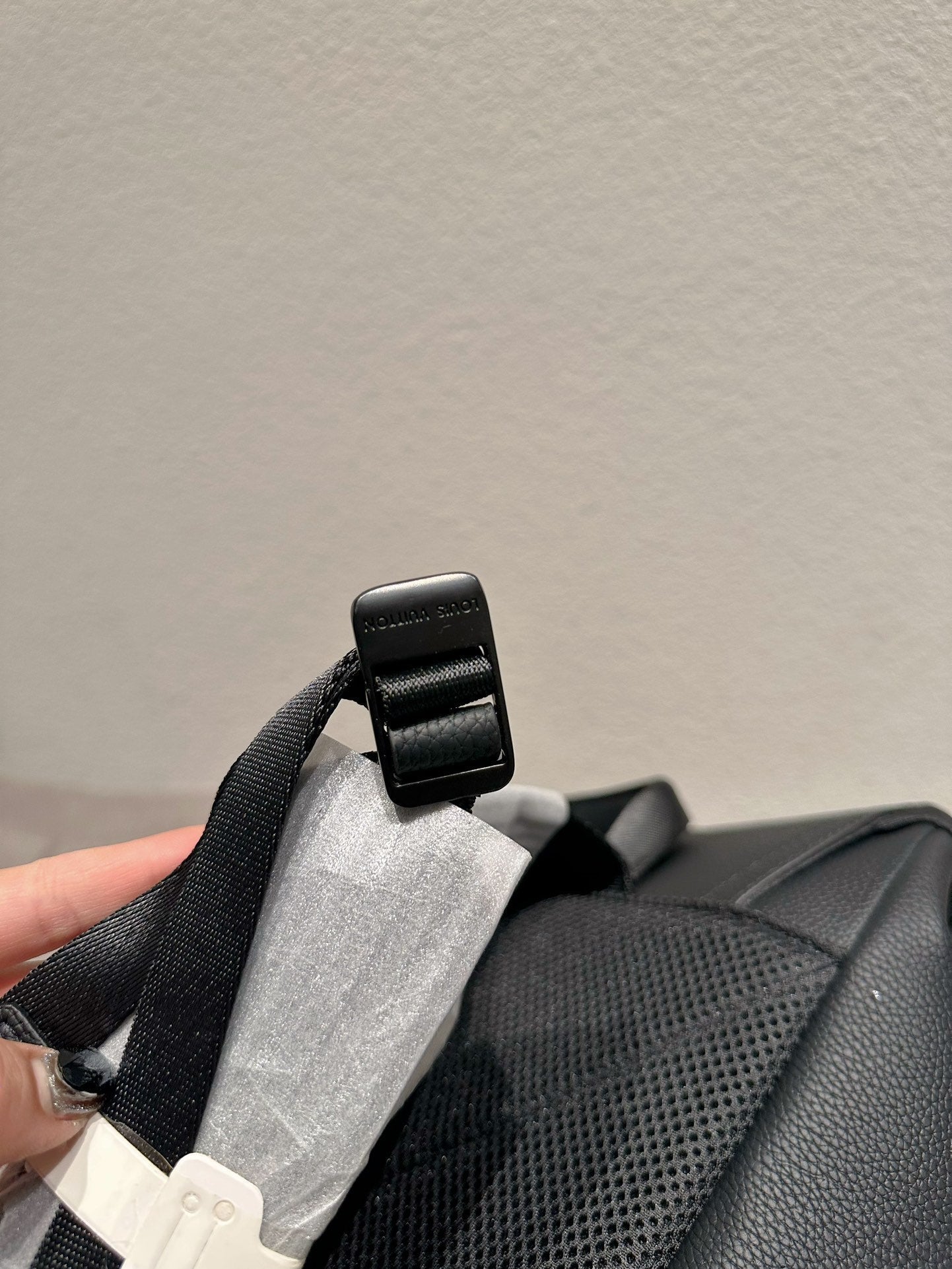 EN - New 1:1 rep  Bags LUV 665