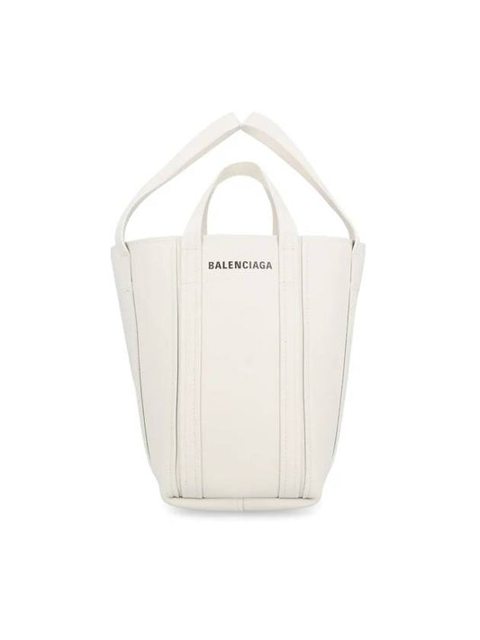 Luxury Balenciaga Trending 2025 Calfskin Everyday Tote Bag White