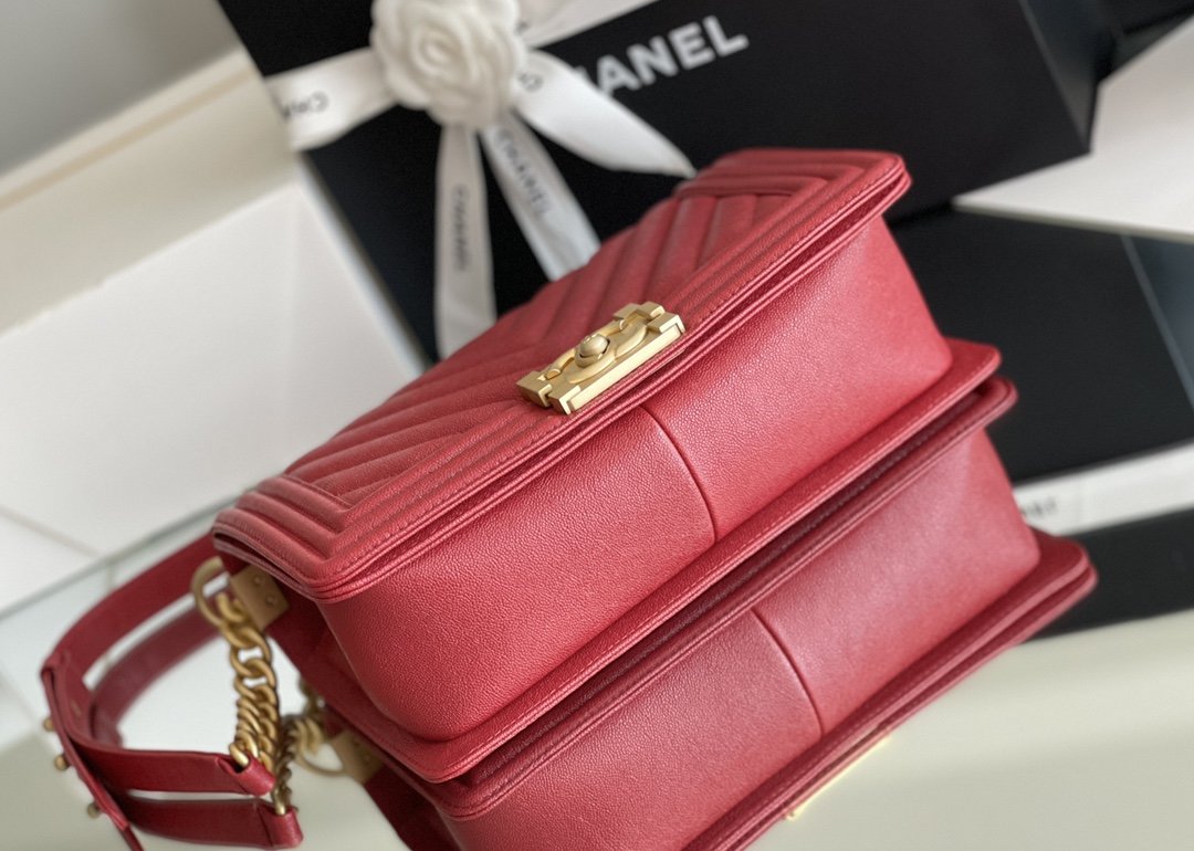 CHLMedium Boy Handbag Red For Women 9.8in/25cm A67086