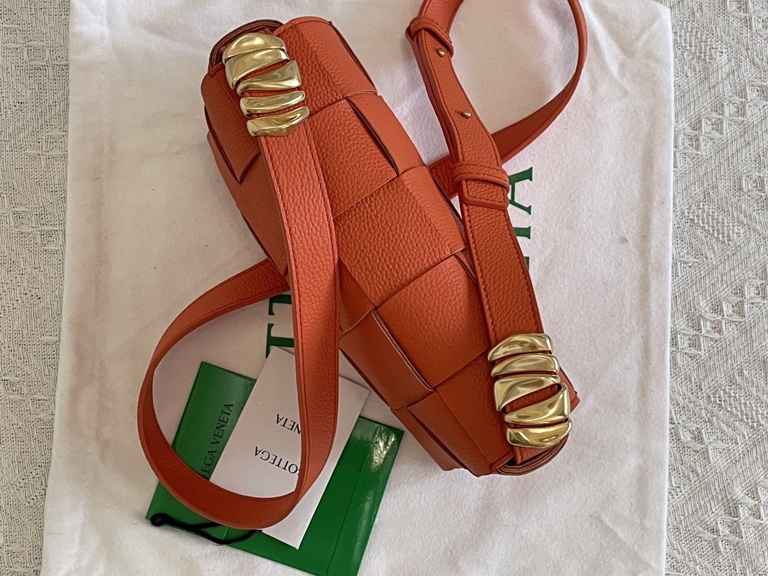 Top Quality Cassette Orange, For Women, Women’s Bags 9.1in/23cm