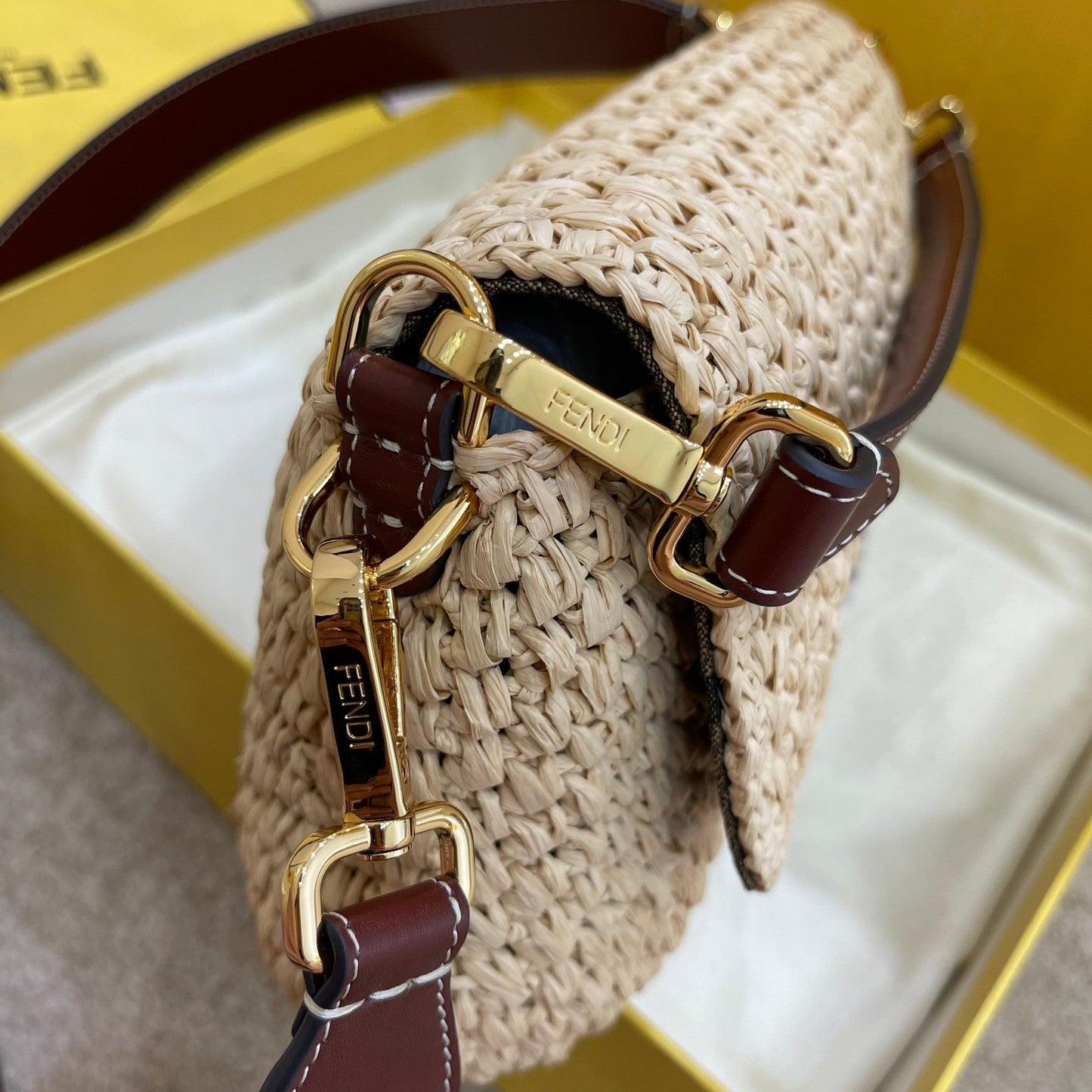 Top QualityTop Quality Baguette Woven Straw Red For Women, Women’s Handbags, Shoulder And Crossbody Bags 10in/26cm FF
