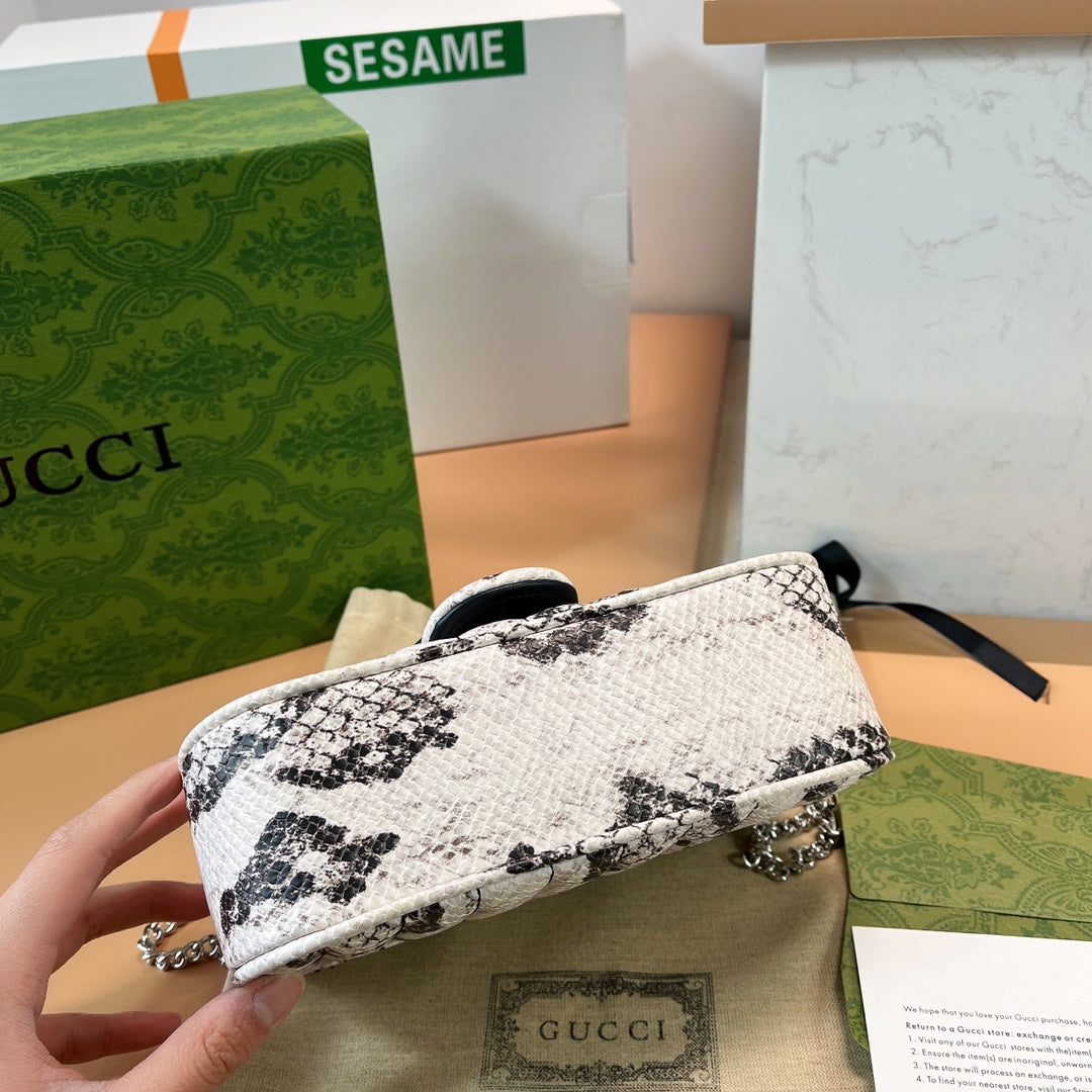 EN -New 1:1 rep Lux Bags GCI 369