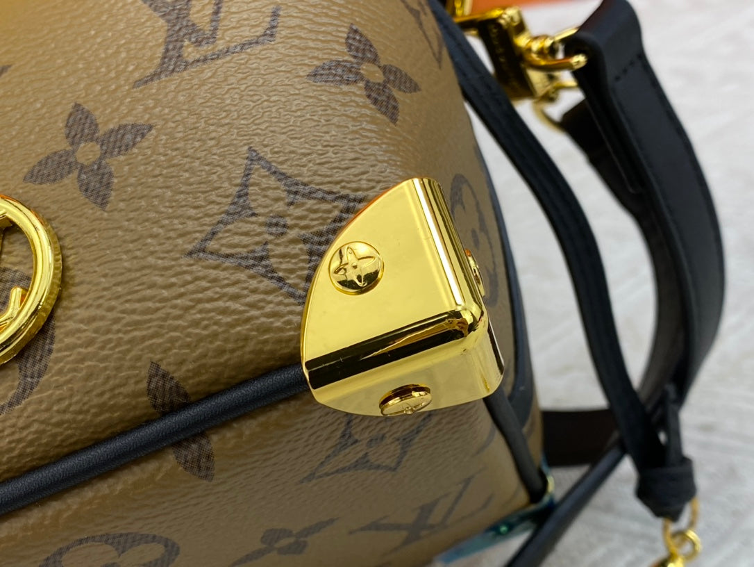 New 1:1 rep Lux Bags LUV 906