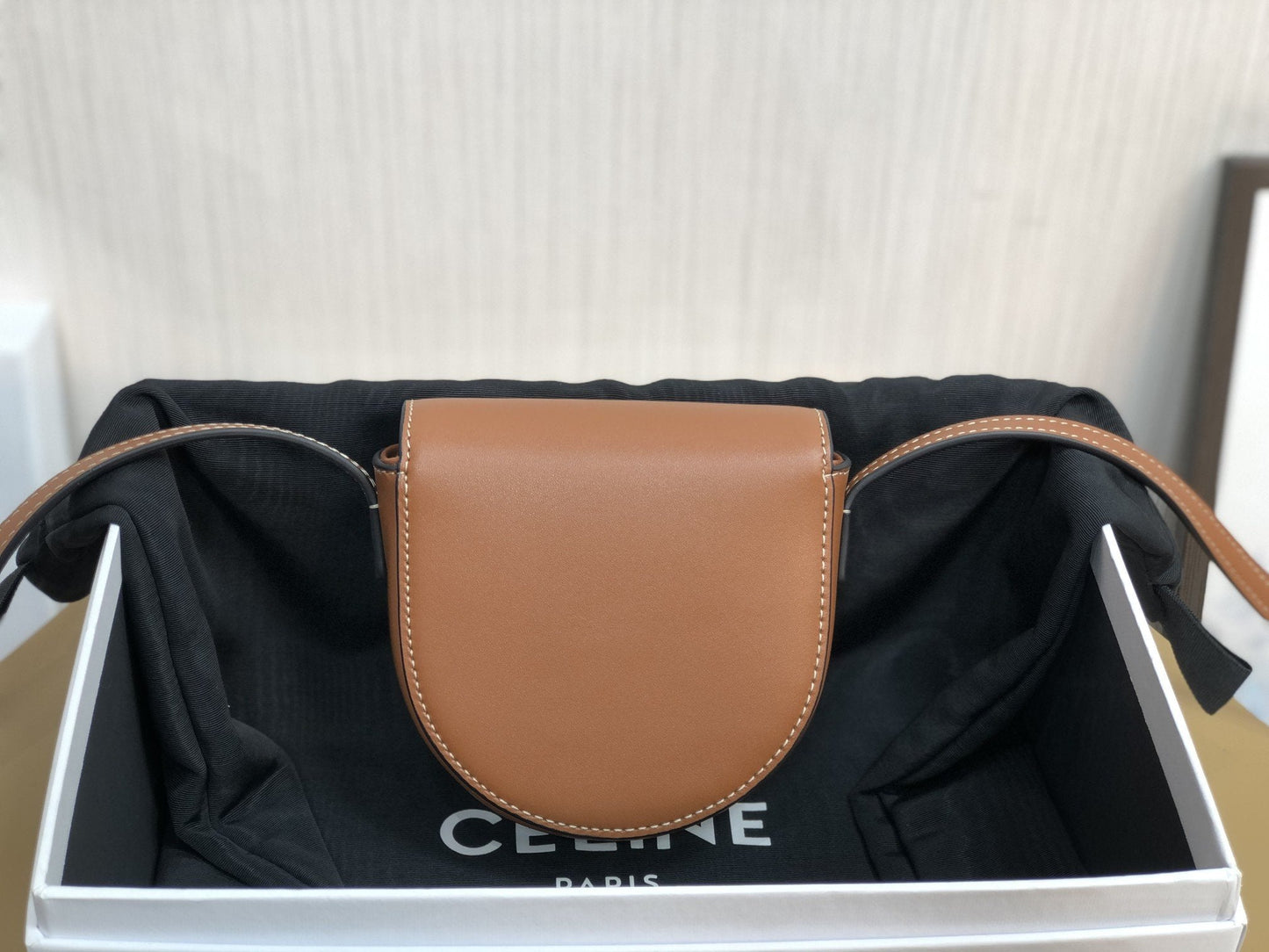Top Quality Mini BesaTop Quality Cuir Triomphe Brown For Women 4in/11cm 10J303DPQ.04LU