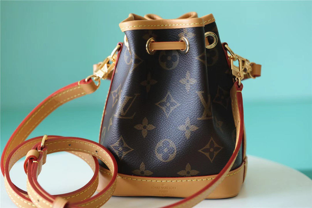 Top Quality Nano Noe Monogram Canvas For Women,  Shoulder And Crossbody Bags 16cm/6.3in Top Quality M81266
