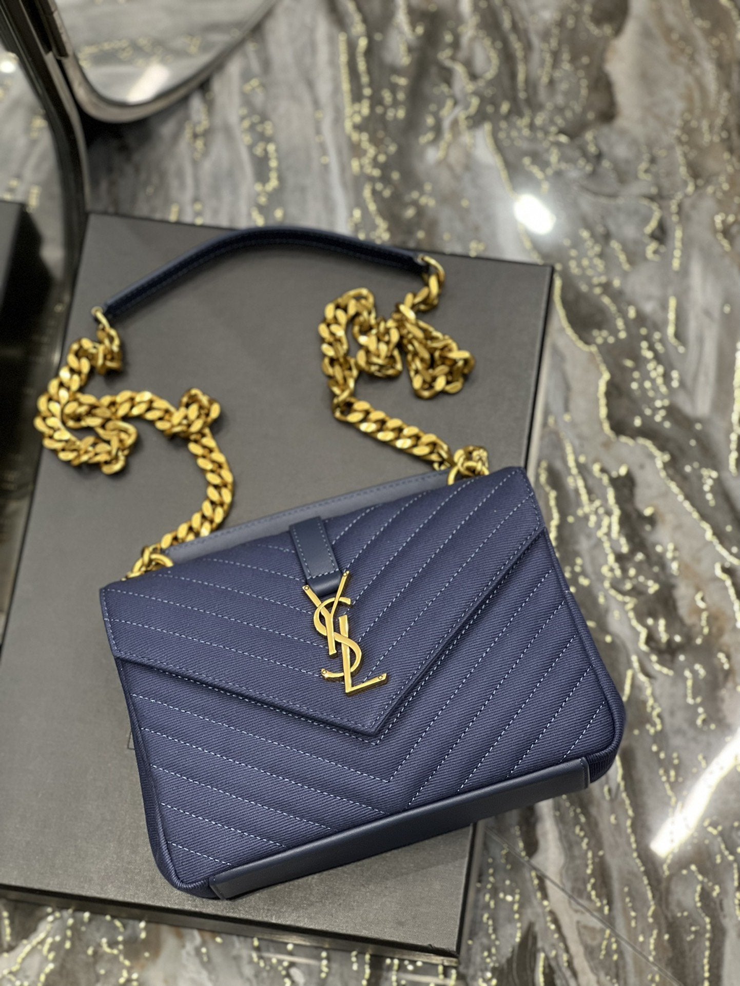 Top Quality Envelope MeTop Qualityum Bag Marine In Mix Matelassé Grain De Poudre Embossed Material For Women 9.4in/24cm YSL 600185BOW914147