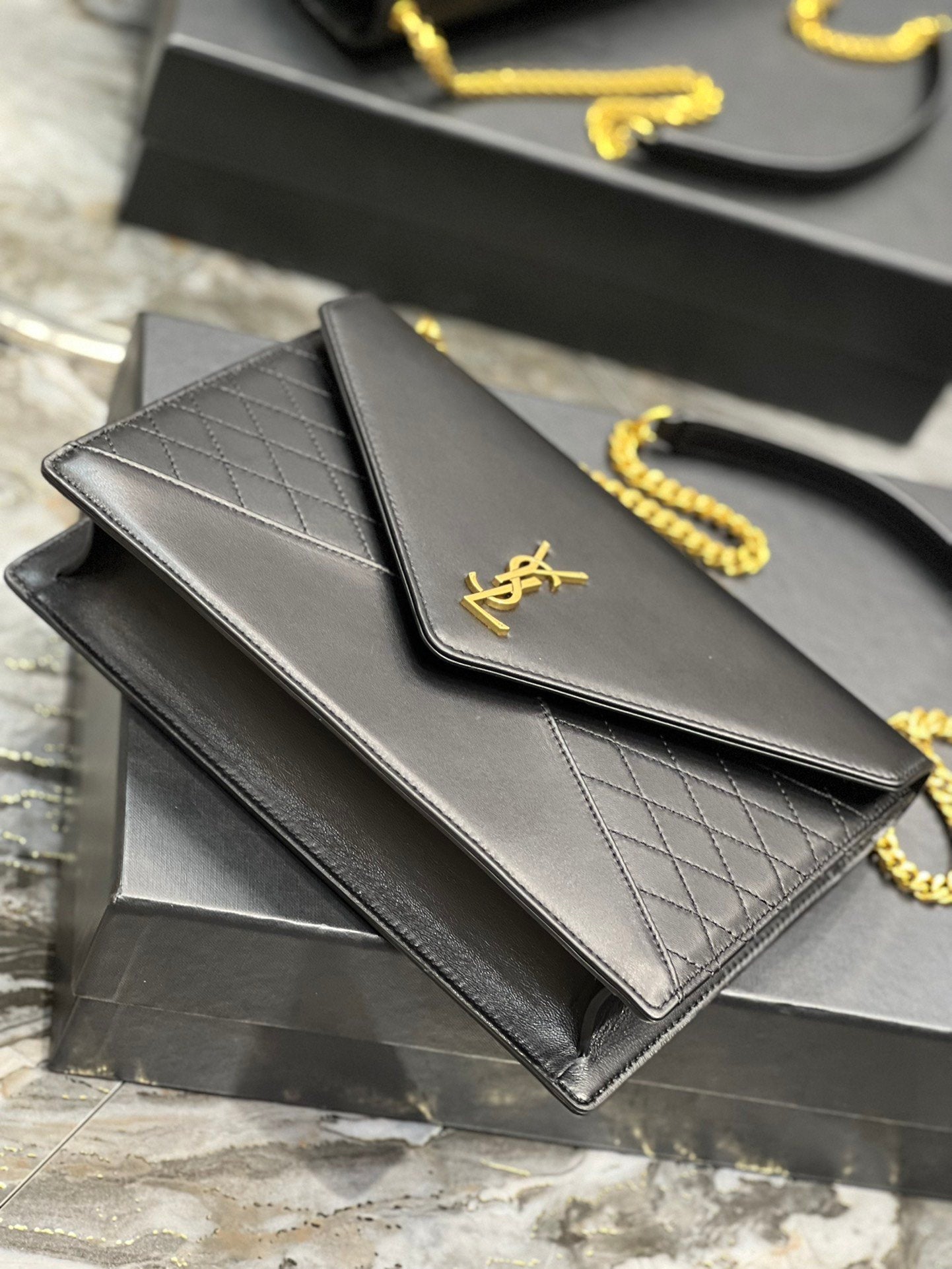Top Quality Gaby Chain Bag Black With Gold Hardware For Women 10.4in/27cm YSL 6688641EL071000