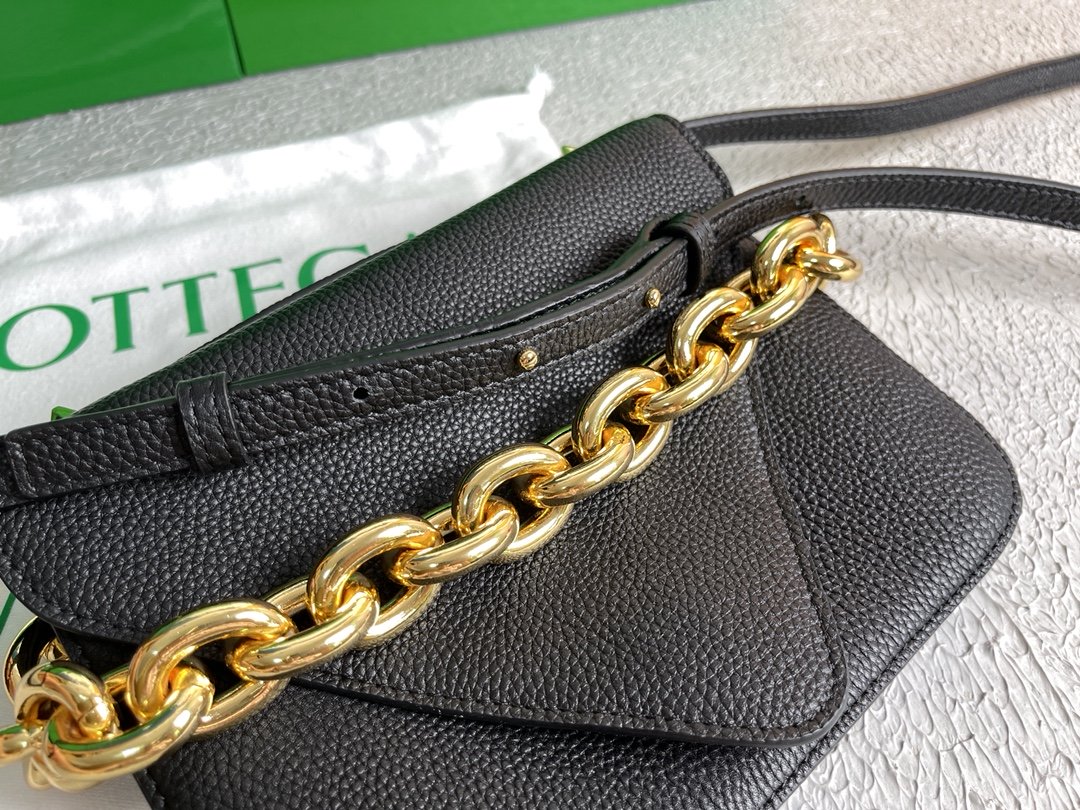 Top Quality Mount Black, For Women, Women’s Bags 8.3in/21cm 667399V12M08425