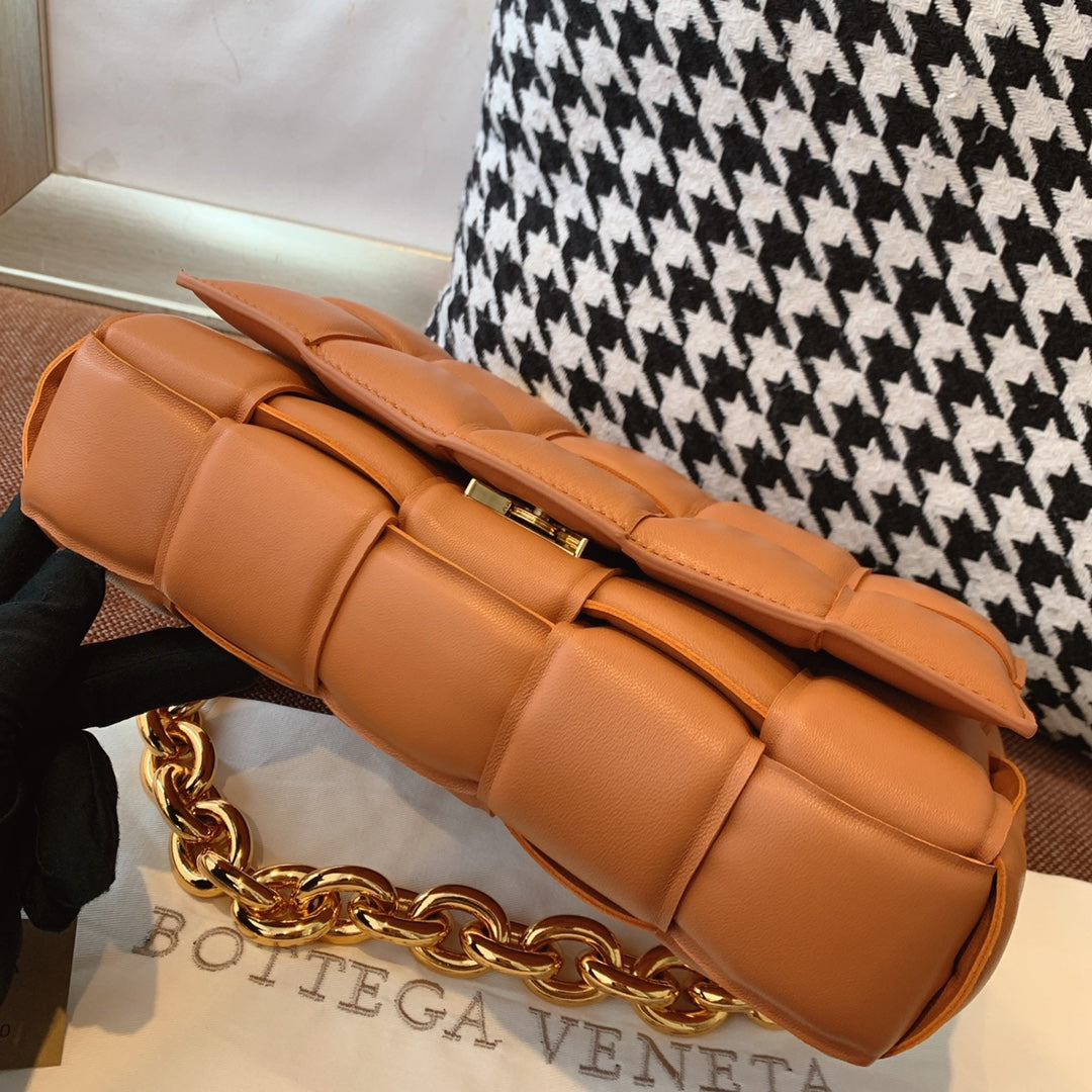 Top Quality Chain Cassette Brown, For Women, Women’s Bags 10.2in/26cm