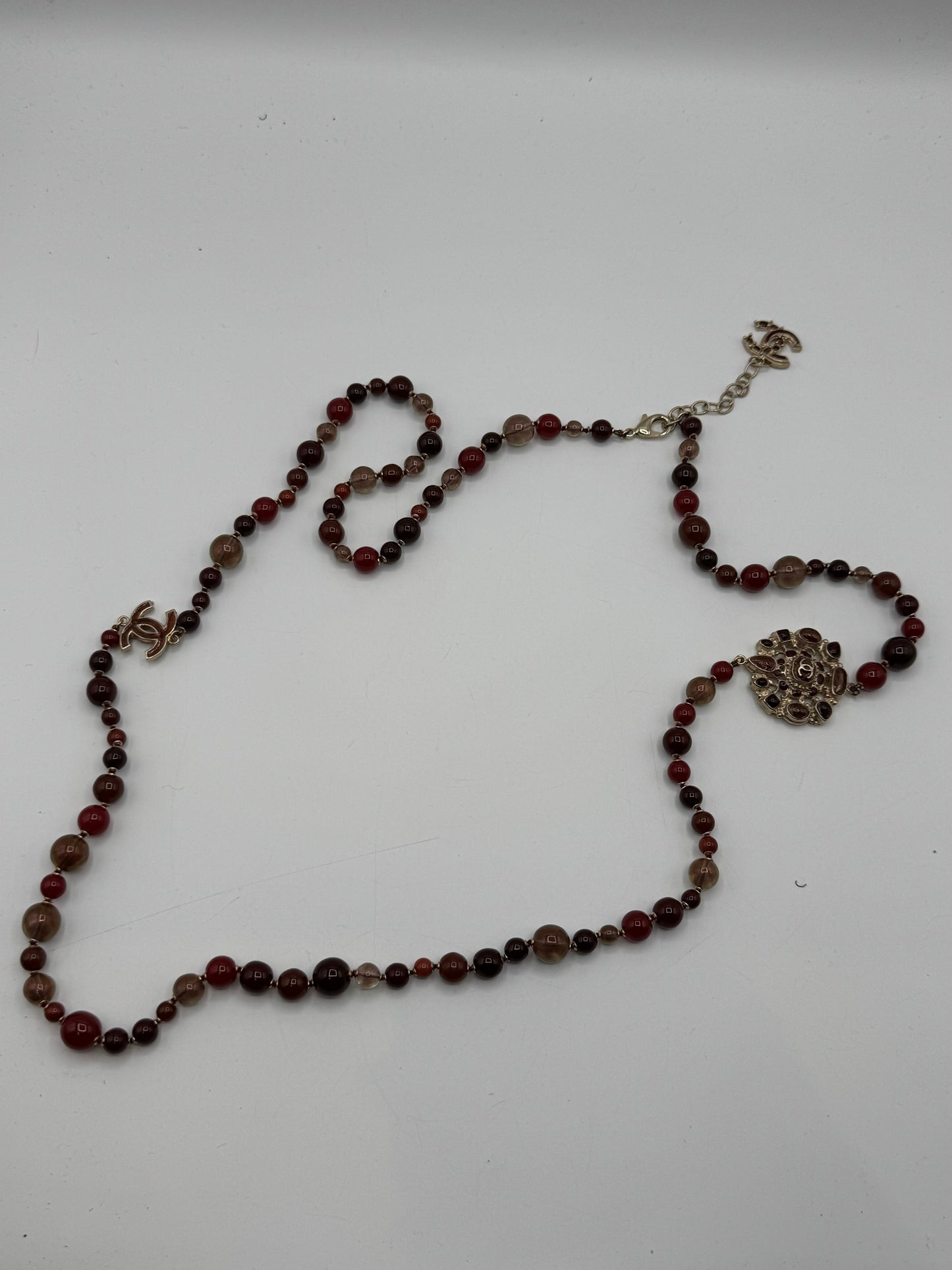 Chanel - Sautoir perles bordeaux
