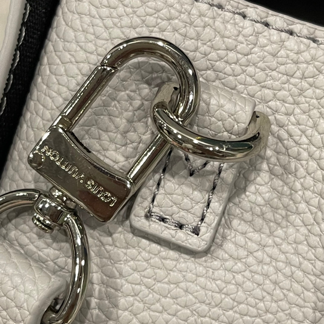 EN - Luxury Bags LUV 865