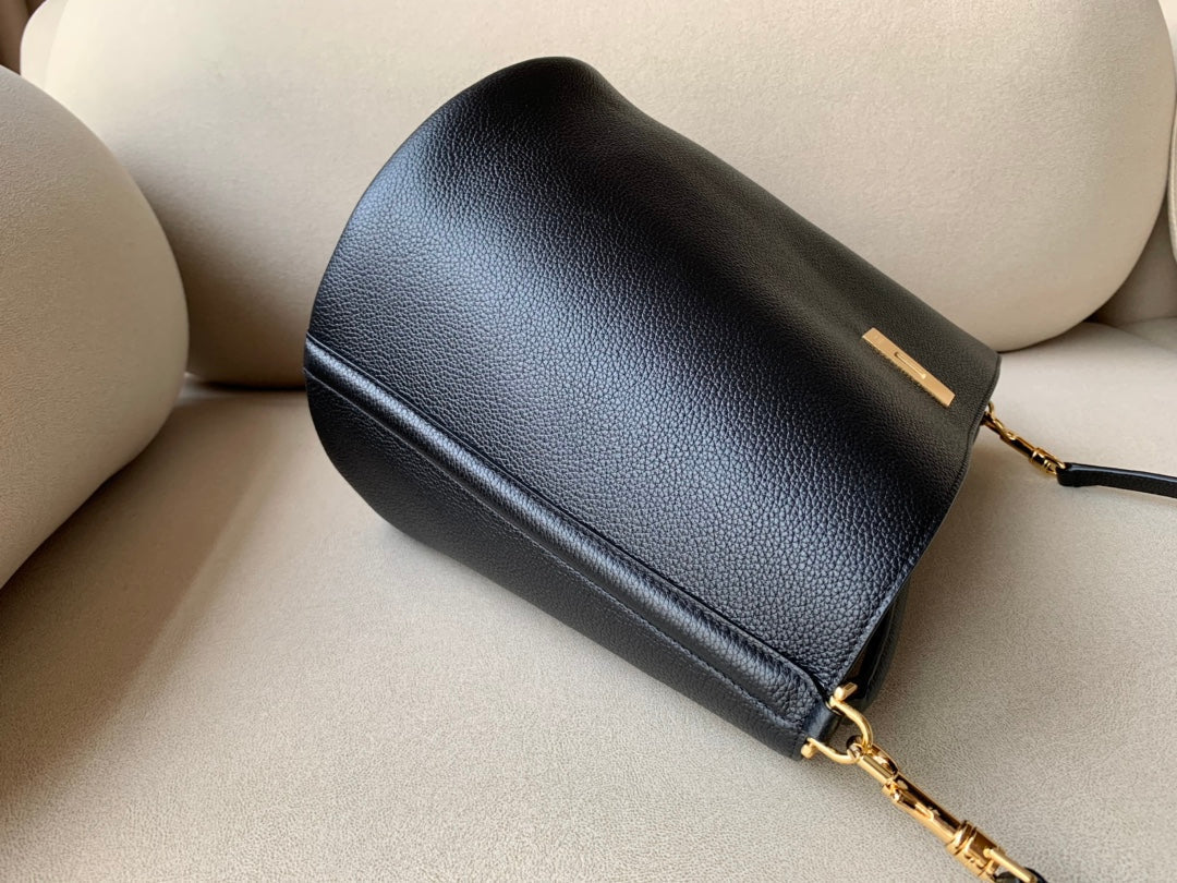 Top Quality Bucket 16 Bag Black For Women 10in/25cm 195573CR4.38NO