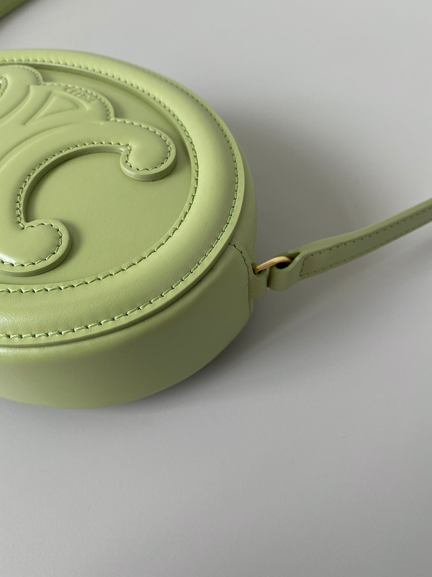 Top Quality Crossbody Oval Purse Cuir Triomphe Mint Green For Women 6in/16cm