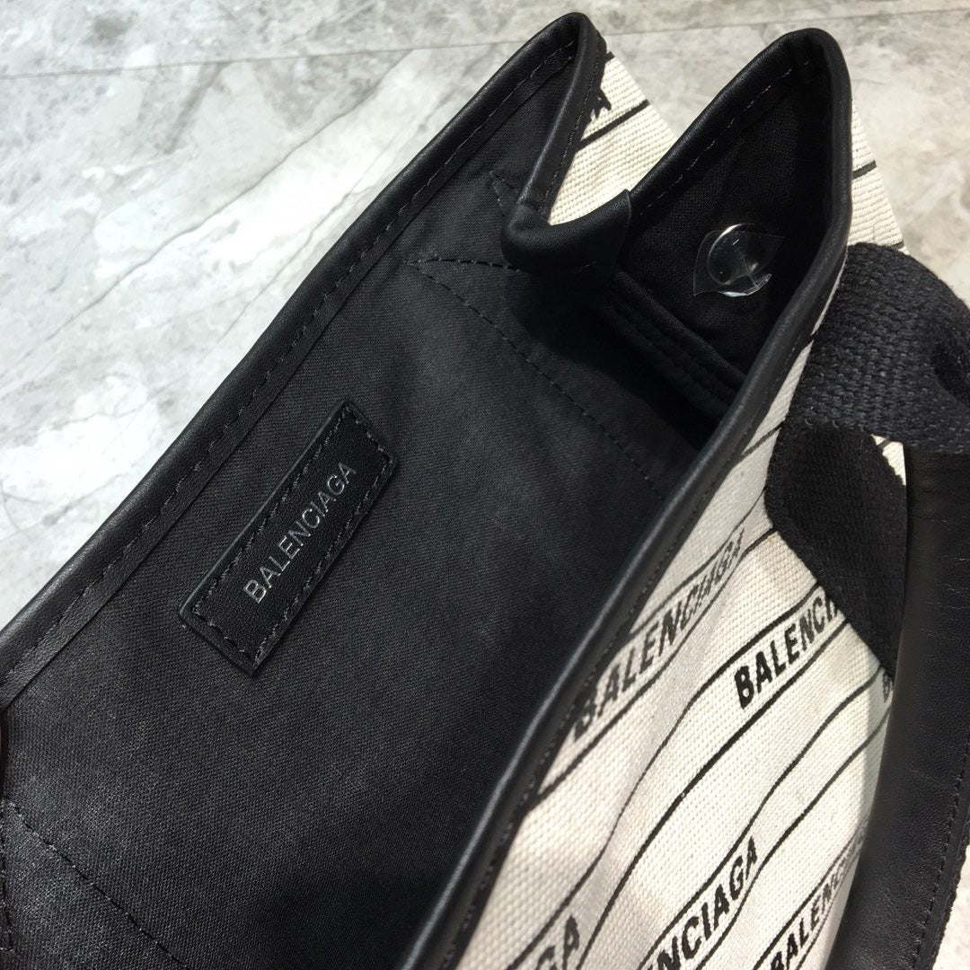 Top Quality Navy Small Cabas Tote Bag In White, For Women,  Bags 18.5in/47cm