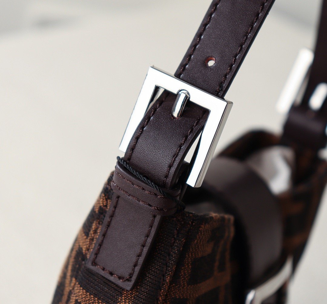 EN - New 1:1 rep  Bags FEI 099