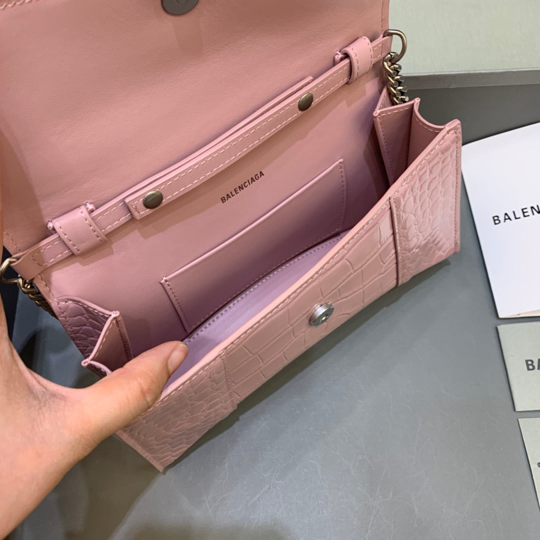 Top Quality Hourglass Wallet On Chain in Light Pink, For Women,  Bags 9in/23cm