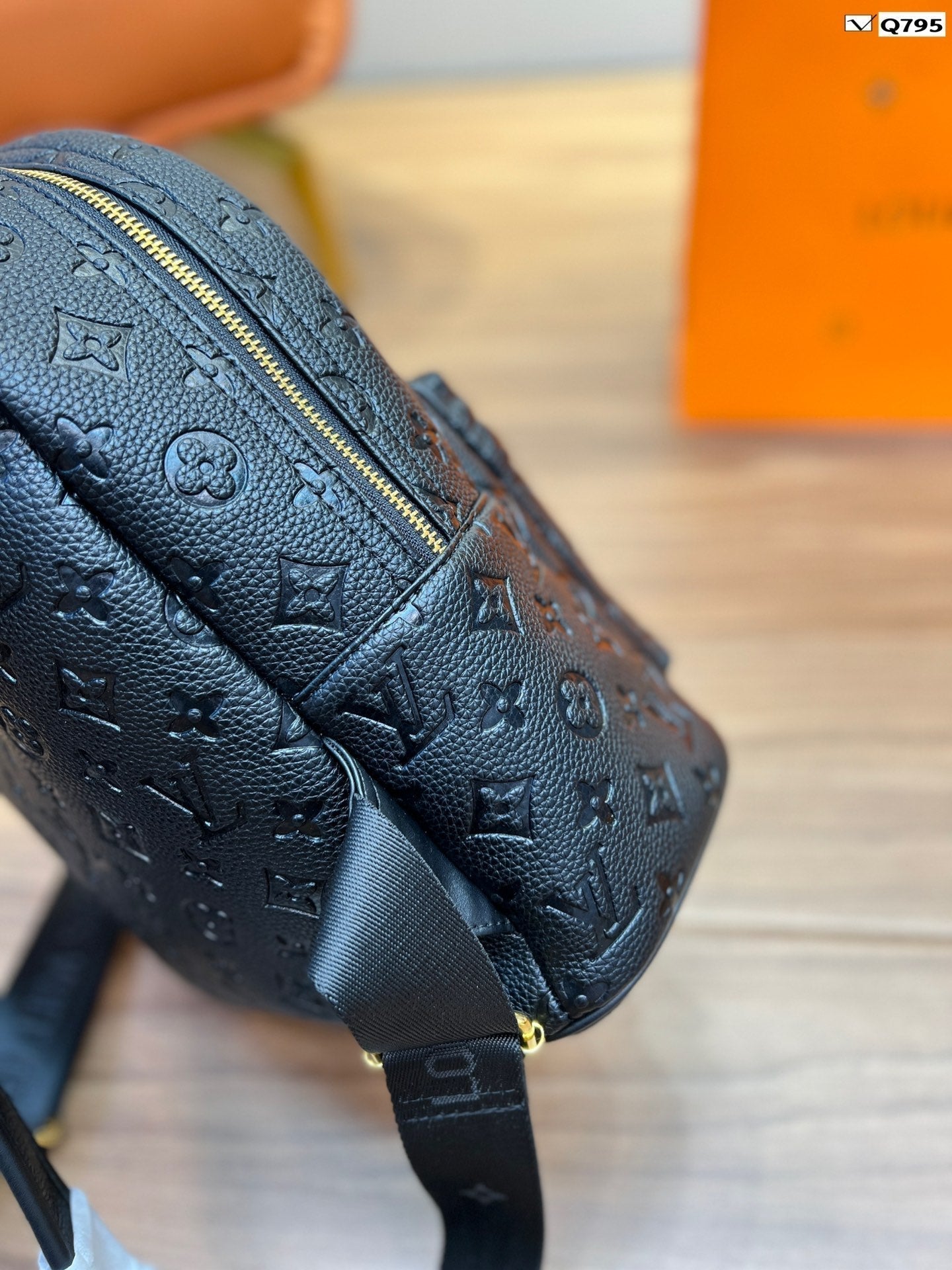 EN - New 1:1 rep Lux Bags LUV 535