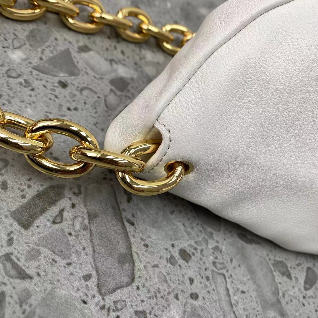 Top Quality Chain Pouch White, For Women, Women’s Bags 12.2in/31cm