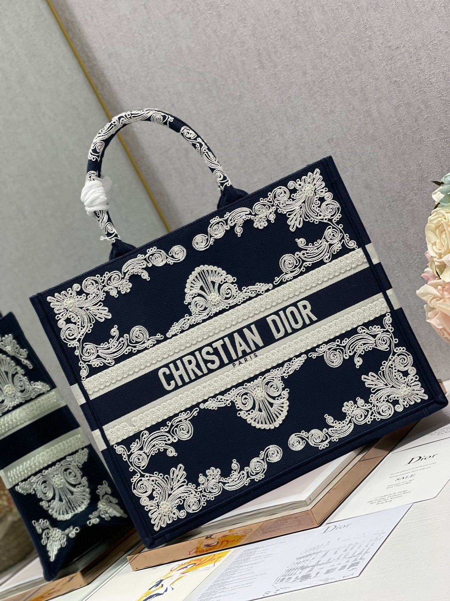 Top Quality MeTop Qualityum Book Tote Blue and White Cornely Embroidery, Blue, For Women Womens Handbags, Shoulder Bags, 42cm CD M1286ZTZB_M928