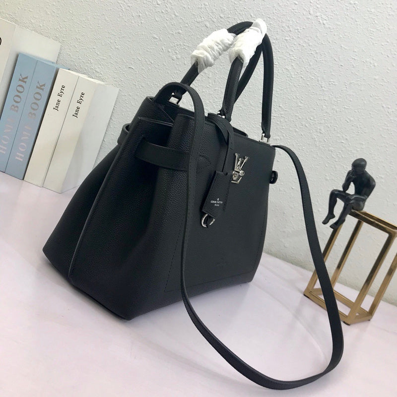 Louis Vuitton Luxury Bags 2047