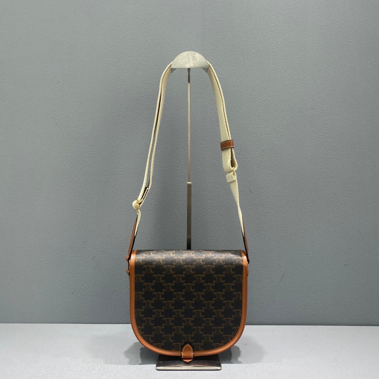 Top Quality Large Strap Folco Bag In Triomphe Canvas Brown For Women 9in/22cm 196932BZJ.04LU