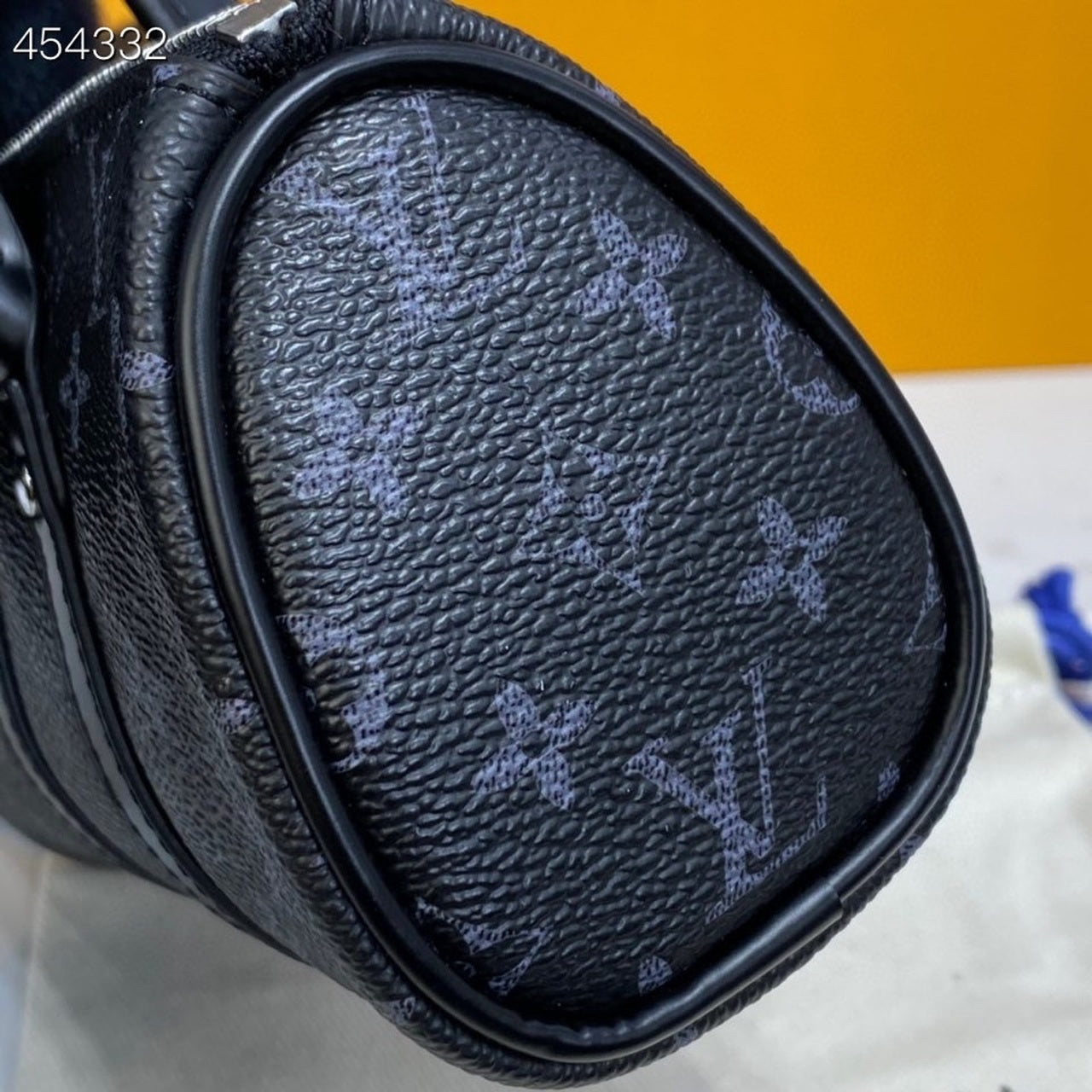 Top Quality Keepall XS Monogram Eclipse Canvas For Men, Bags, Shoulder And Crossbody Bags 8.3in/21cm Top Quality M45947