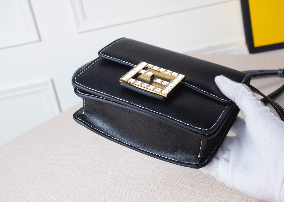 EN - New 1:1 rep  Bags FEI 074