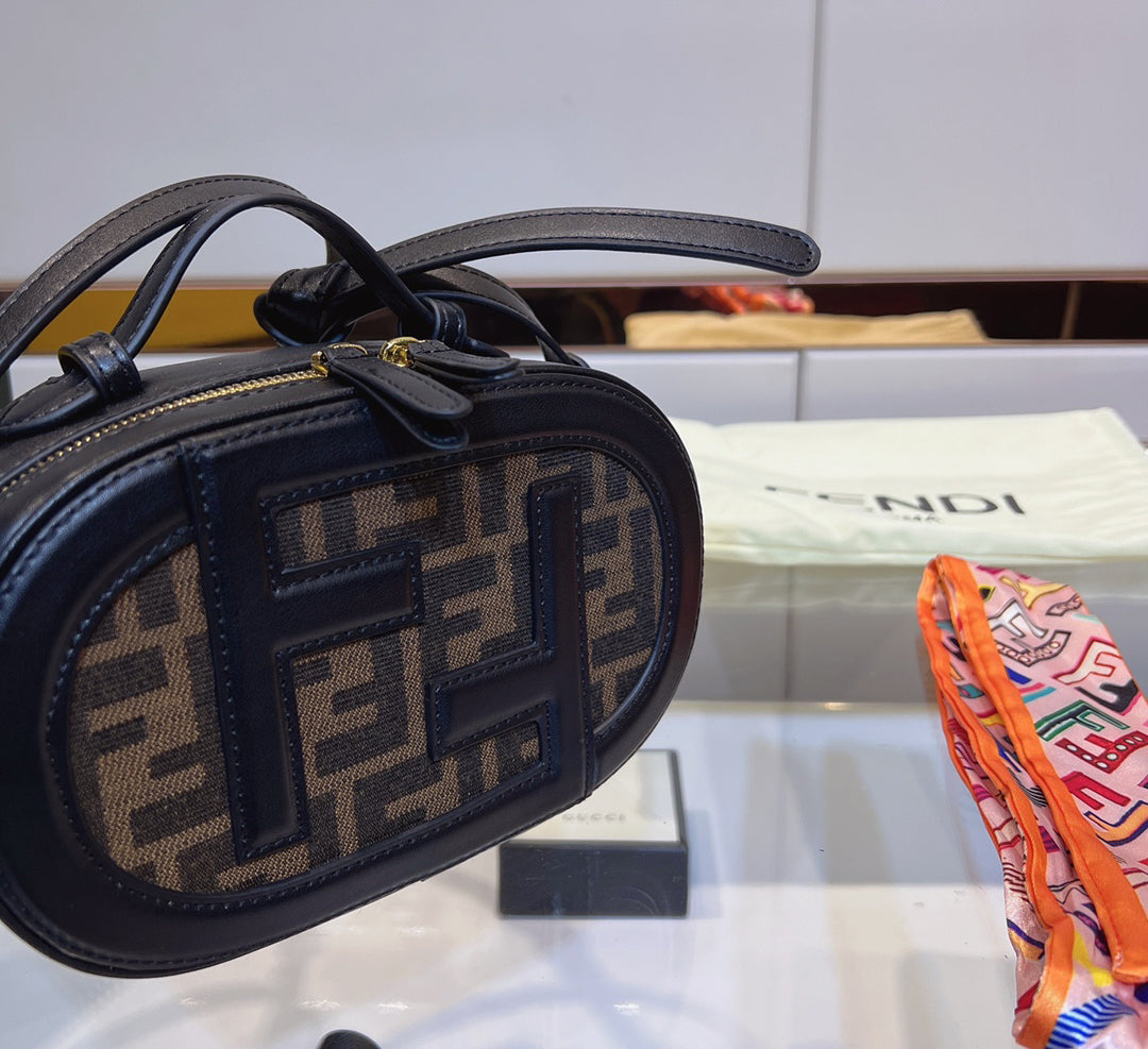 EN - New 1:1 rep  Bags FEI 242